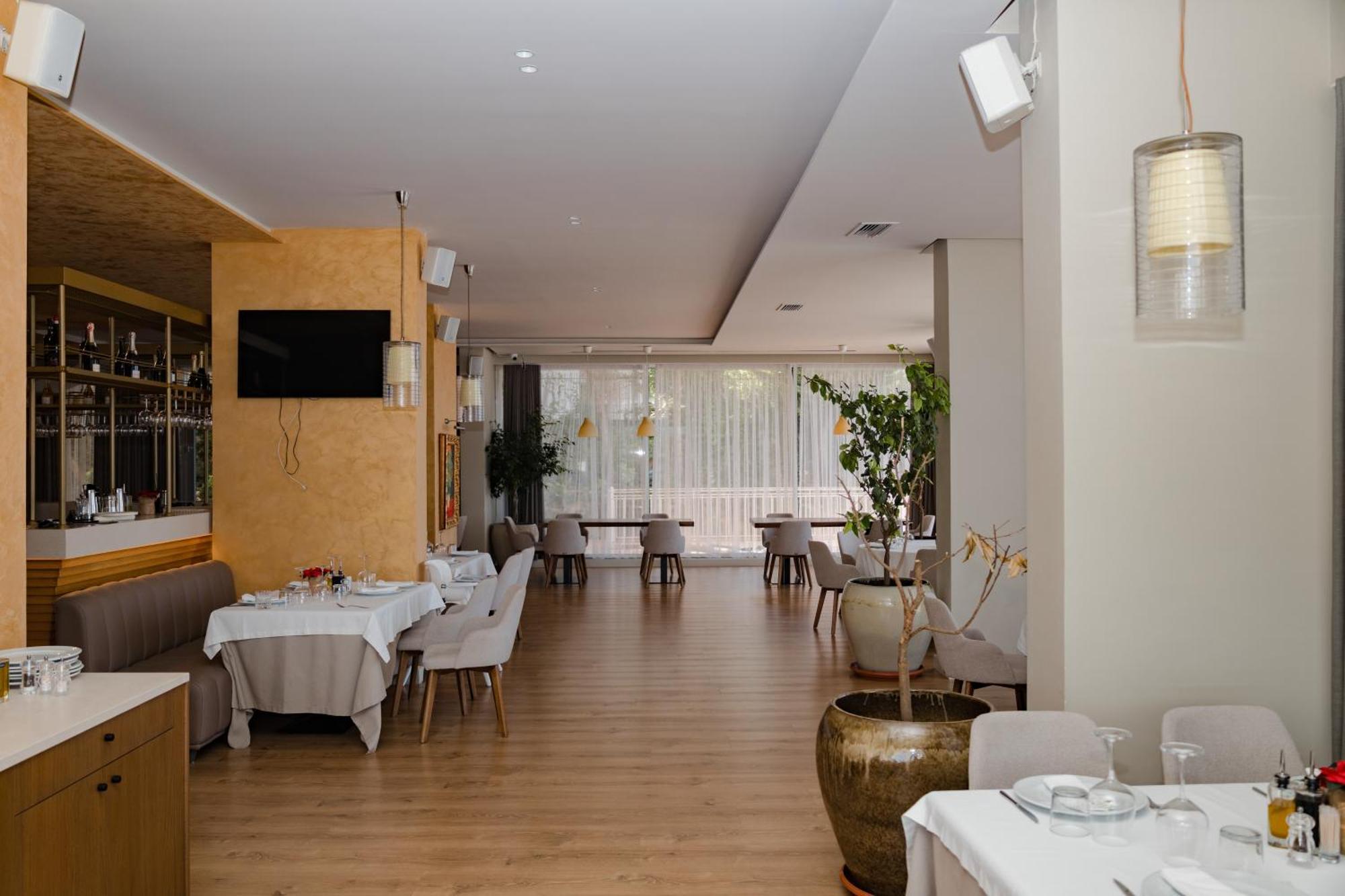 Grand Riviera Blu- Seaside Hotel Radhimë Dış mekan fotoğraf